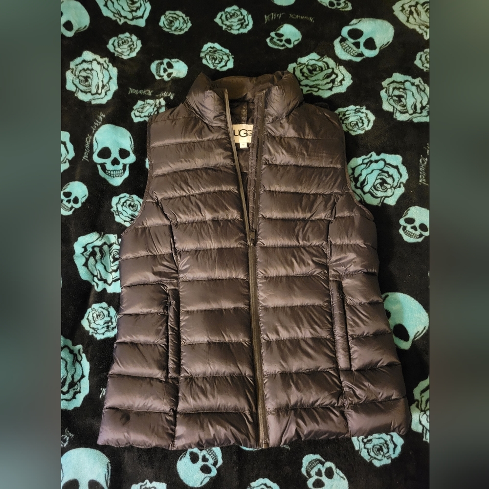 UGG Women's Vest